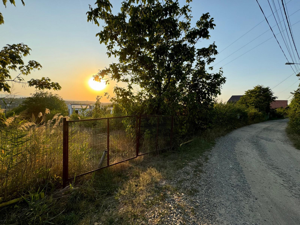 Vânzare Teren Intravilan Bârnova 1027 mp Casă Parter+2 Etaje