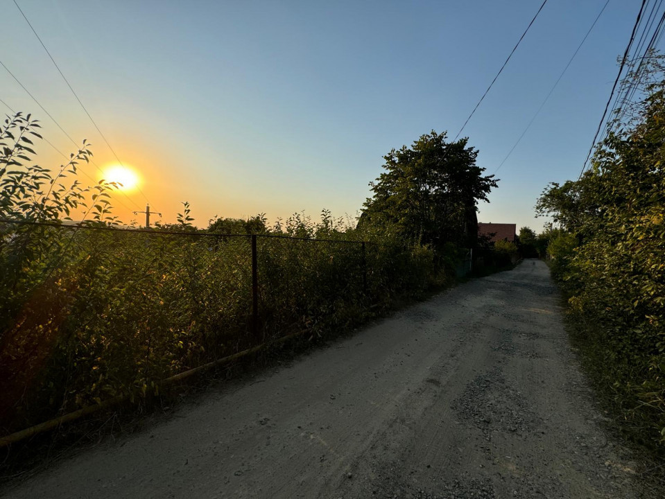 Vânzare Teren Intravilan Bârnova 1027 mp Casă Parter+2 Etaje