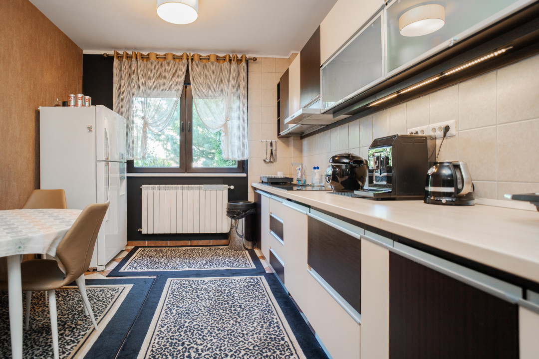 Vilă Grandioasă 650 mp+Spațiu Comercial 110 mp Tătărași Teren 968 mp