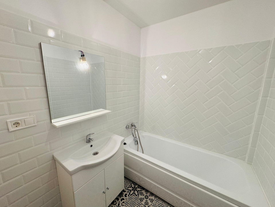 Vânzare Apartament 2 Camere 38 mp Rediu Parcare+Boxă Vedere la lac