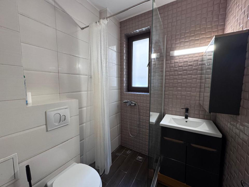 Închiriere Apartament 2 Camere Open Space Mitropolie Mobilat+Utilat 