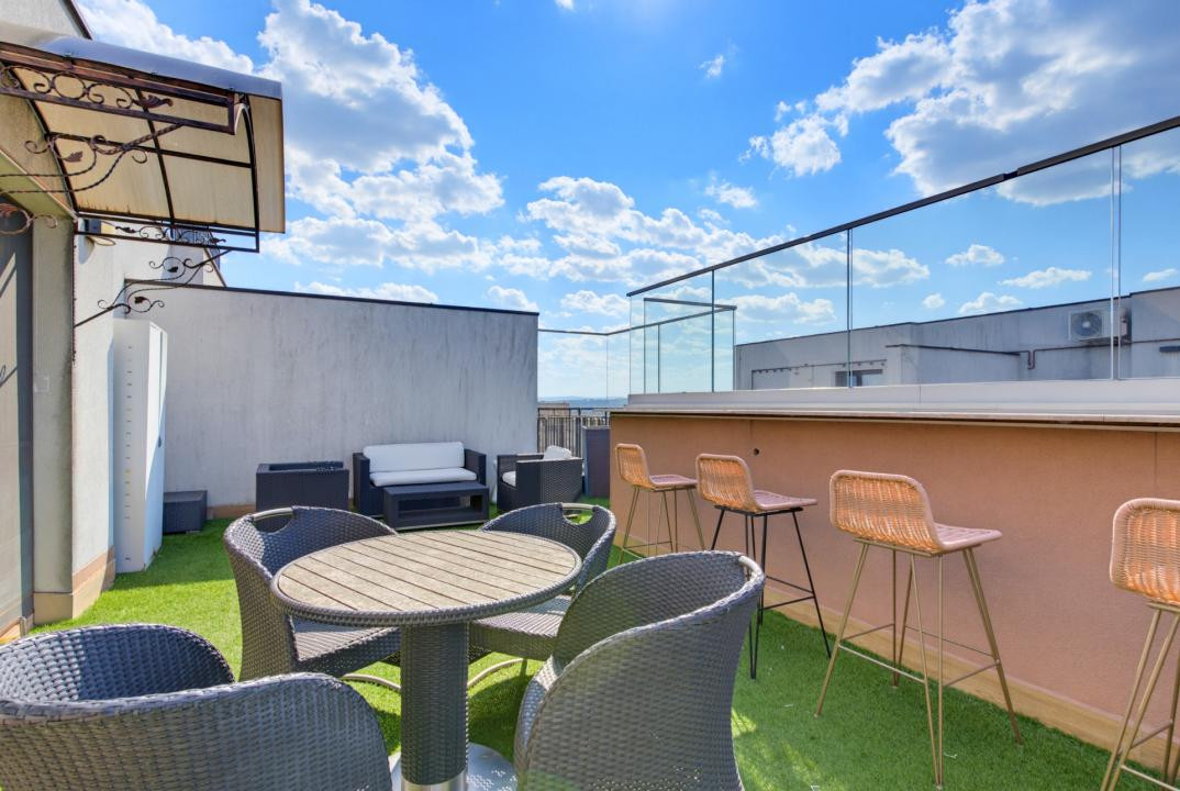 Vânzare Penthouse 3 Camere 2 Băi Newton Tătărași 168 mp READY TO MOVE