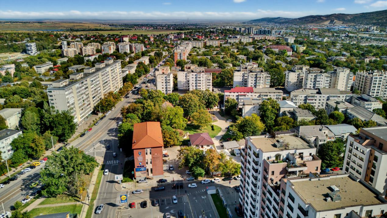 Vânzare Penthouse 3 Camere 2 Băi Newton Tătărași 168 mp READY TO MOVE