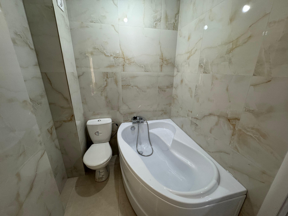 Vanzare Apartament 3 Camere 2 Bai 80 mp Valea Lupului-Antibiotice